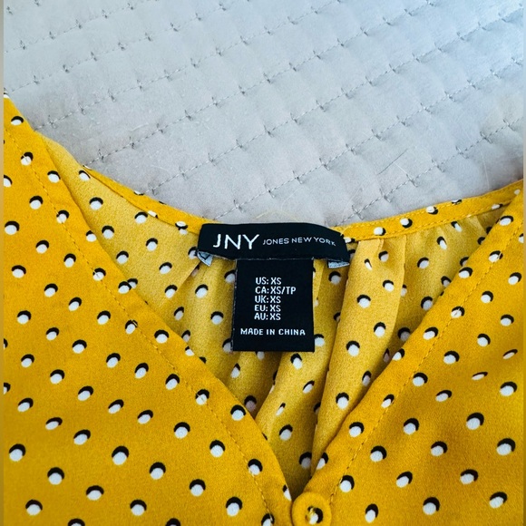 Blouse Top - Picture 2 of 3